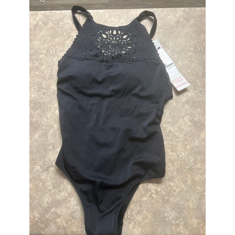 Black One-Piece Swimsuit with Laser Cut Front – NWT LYCRA Fabric – Size M/L